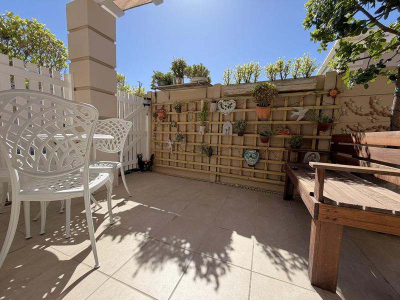 3 Bedroom Property for Sale in Costa Da Gama Western Cape